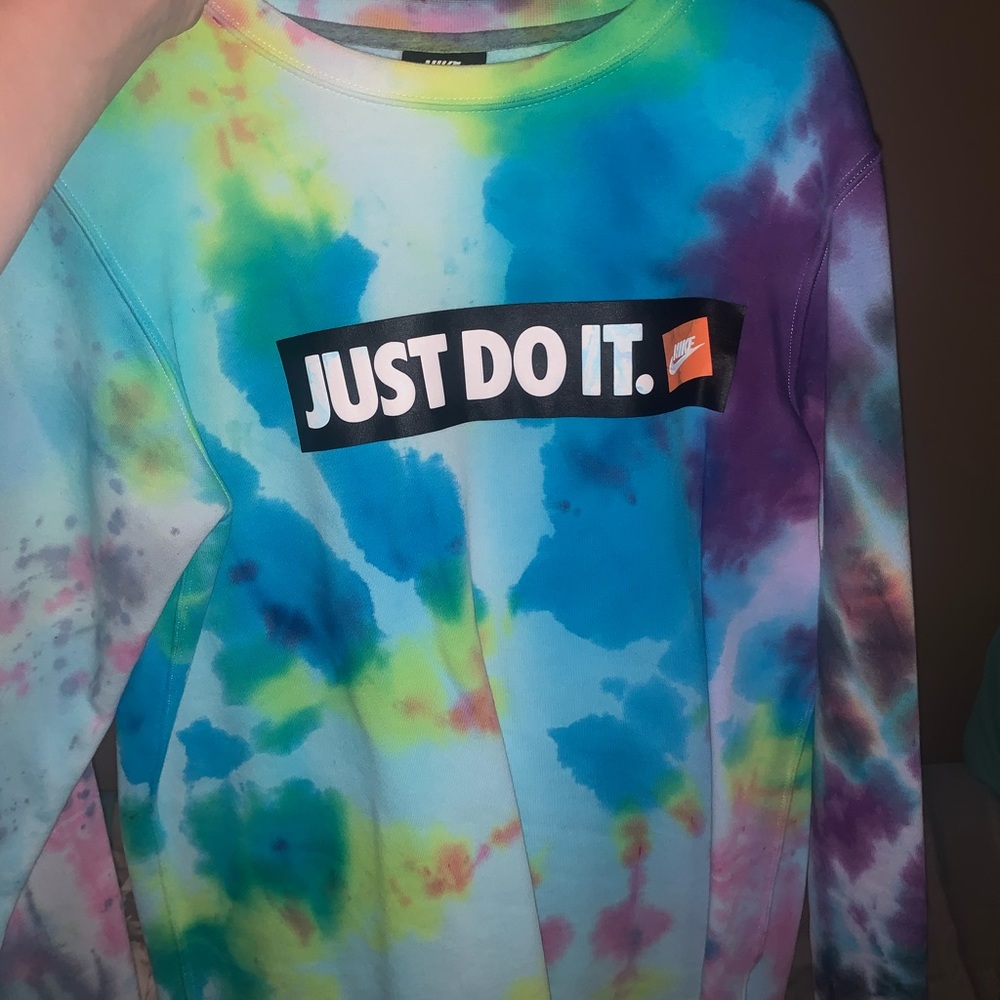 Tie dyed Nike crew neck